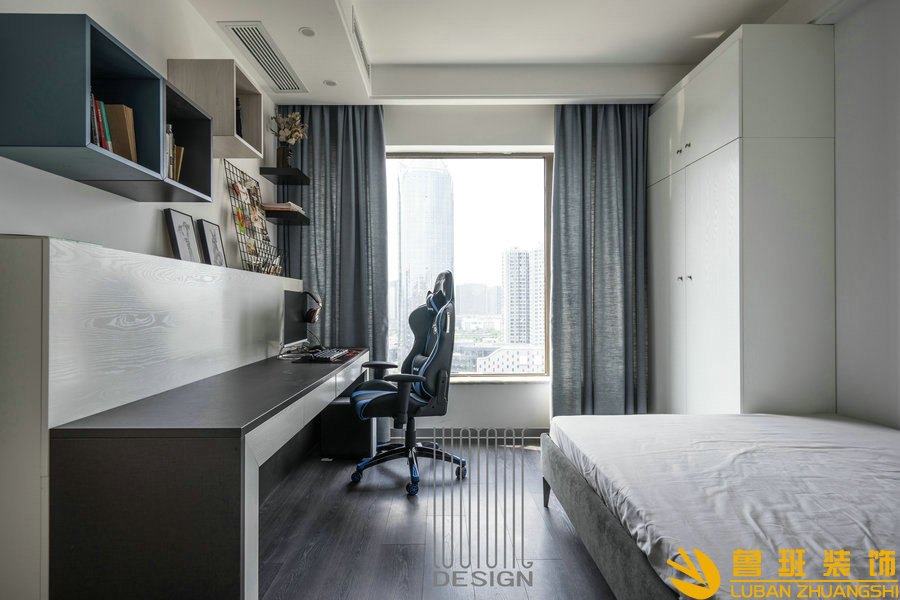 九龍倉.御園190平現(xiàn)代大平層實(shí)景兒童房