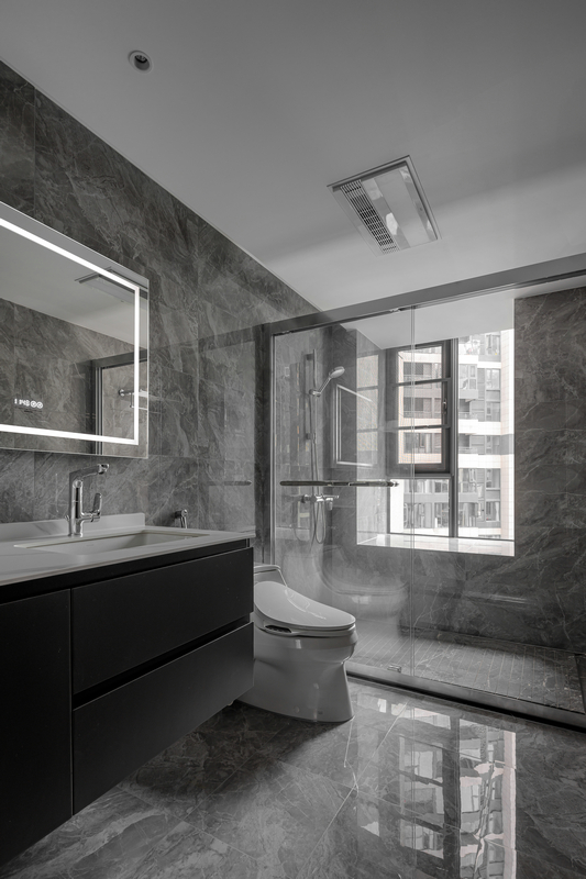 ?花照云庭170平現代實景圖衛生間