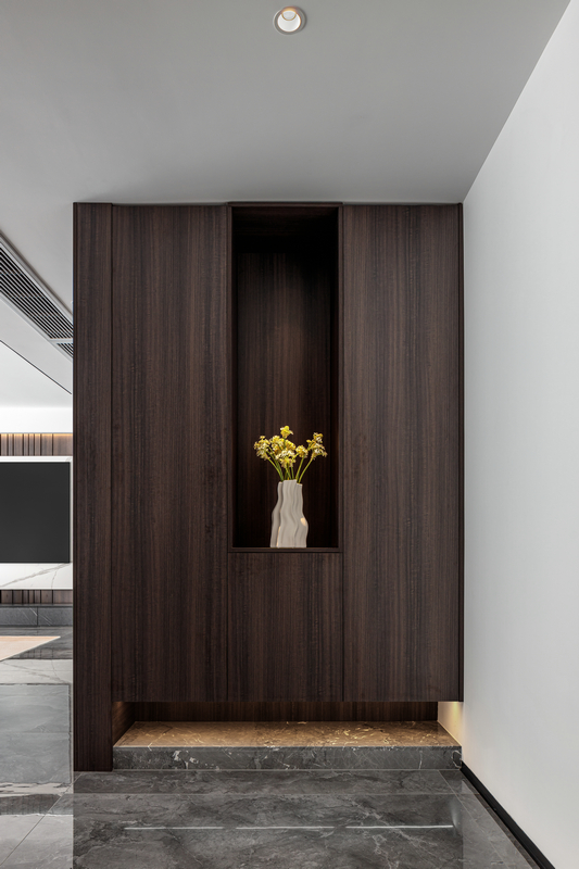 ?花照云庭170平現代實景圖門廳玄關